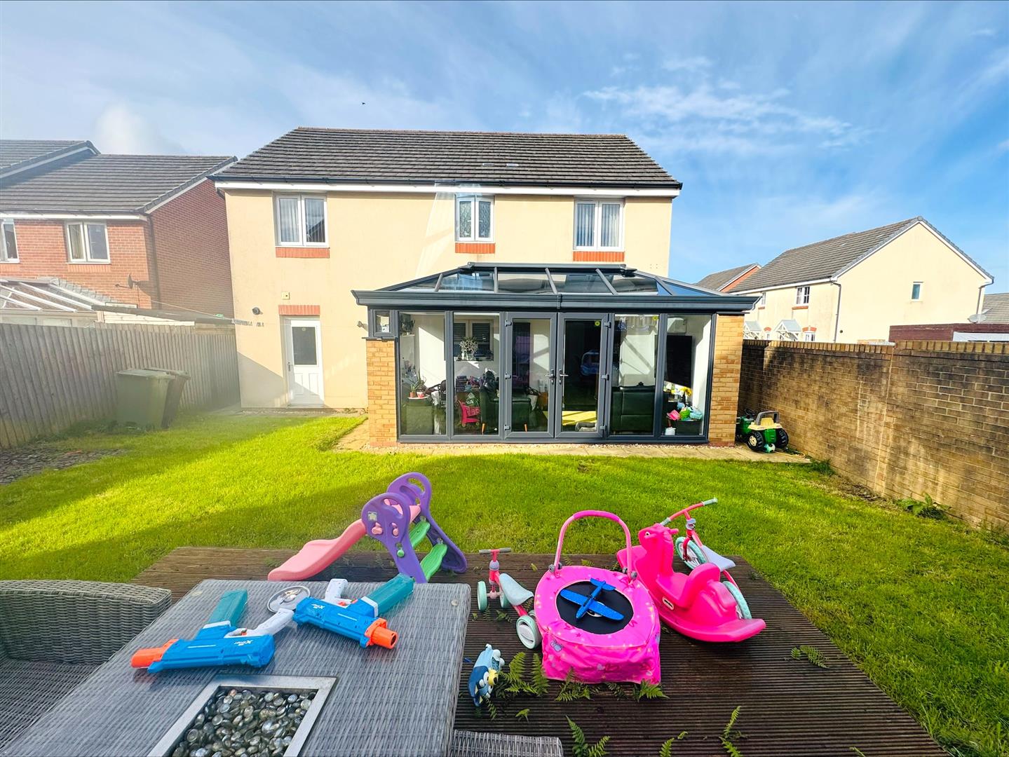 Heol Waungron, Carway, Kidwelly, SA17 4HY